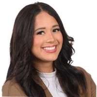 Mia Reyes