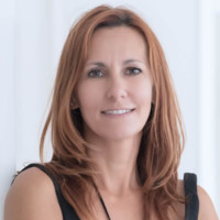 Erika Dömény - Pcc, Mba