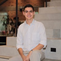 Camilo Echeverry Damelines