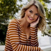 Kat Mikelsone