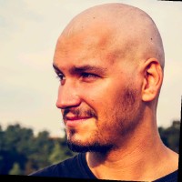 Damian Precikowski