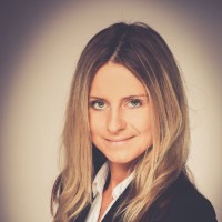 Sandra Sauer