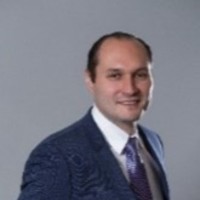 Alex V.