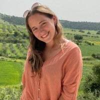 Chaya Komar Shuv