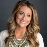 Lindsay Tomlinson