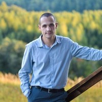 Владимир Степанов