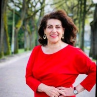 Afsaneh Moghadam