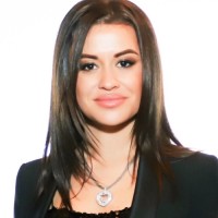 Julia Aziz