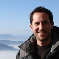 Roberto Velez