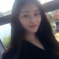 Ella LI
