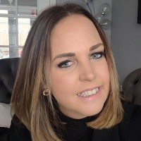 Laura Kind