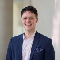 Dr. Simon Brugger