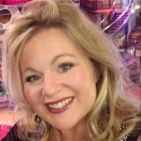Lesli Carter
