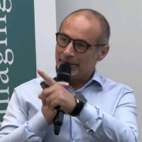 Sergio R.