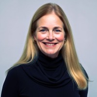 Jenny Davlin, Iom