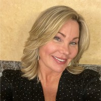 Iris Levesque