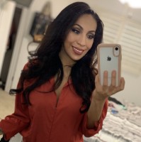 Debbie Flores