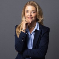Lucrecia Cristina Oliveira