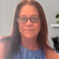 Christine Ray