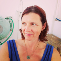 Laura Bennetts Kneebone