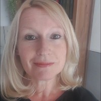 Debbie Van Den Broek