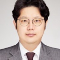 김진영
