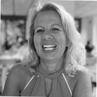 Nicole Merelle -Holten