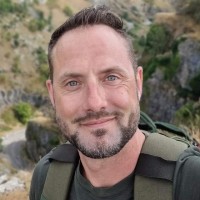 Barry Matthews