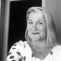 Angela Andrews
