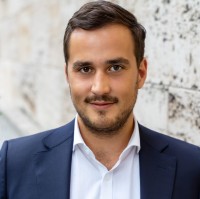 Omid Gülland