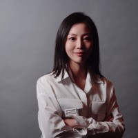 LUNA WANG