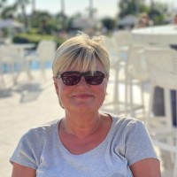 Vicky Niedzwiecki