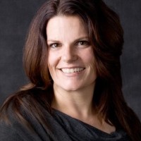 Darcey Holloway, Mba