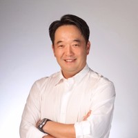 Woo Jeong Lee