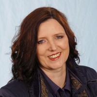 Iris Kaiser-Social Media and Online Marketing