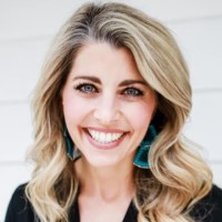 Kristi Phillips