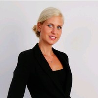 Dr. Lisa Mitter