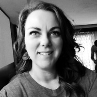 Stephanie Wright, Rvt