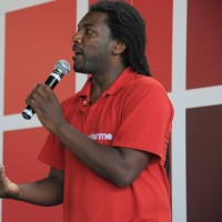 DCrist Santos Educador