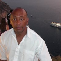 Dr Vern Delisser