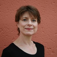 Heather M Dalgleish