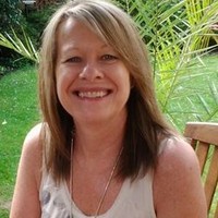 Vivienne Saxon, Viv