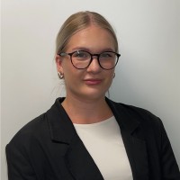 Laura Schröder