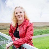 Jolanda Hooiveld