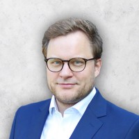 Dr. Dennis Janning