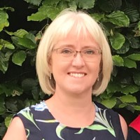 Lesley Groves