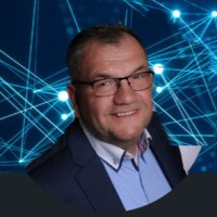 Ralf Schneider