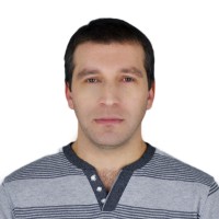 Максим Олейник