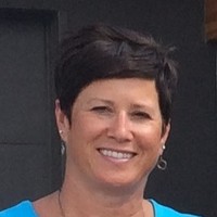 Traci Riess
