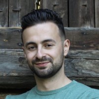 Tarik Akan